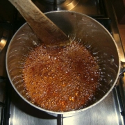 Lo zucchero dopo l'aggiunta dell'acqua