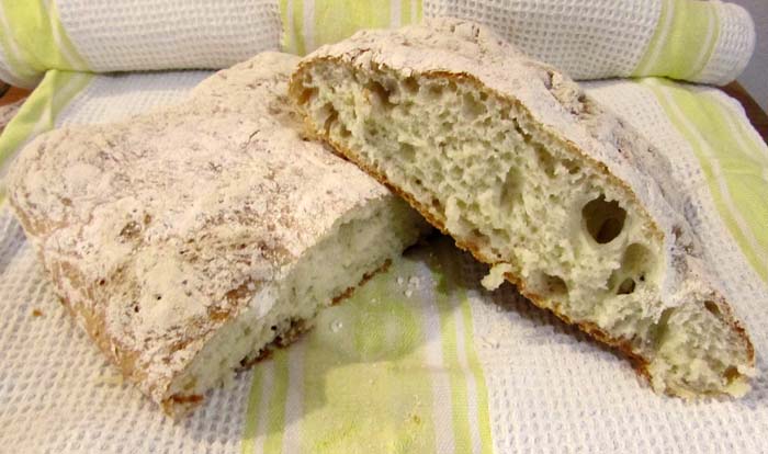 Ciabatta senza glutine tagliata