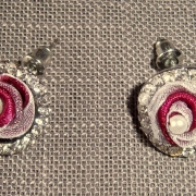 Orecchini con raso, organza e perle