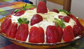 Torta crema pasticcera e fragole